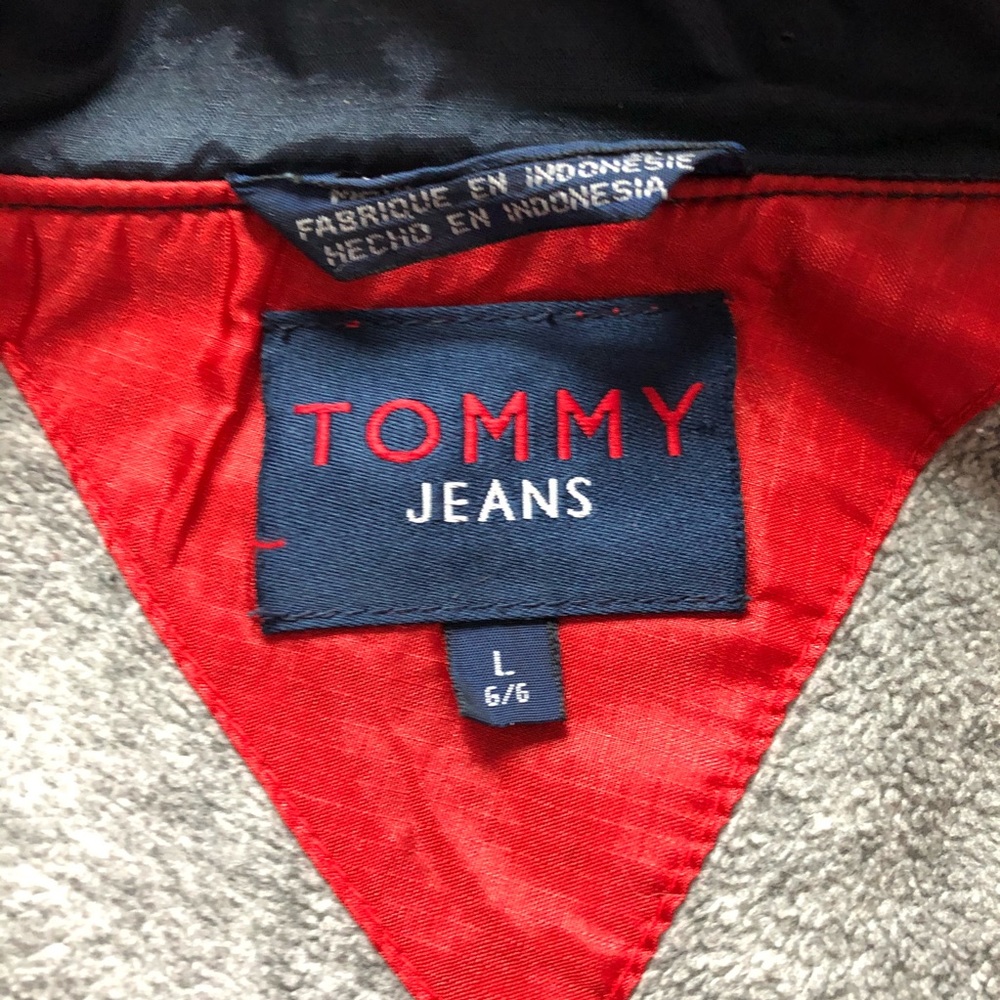 Vintage Tommy Hilfiger Reflective Lined Jacket - Picture 6 of 8